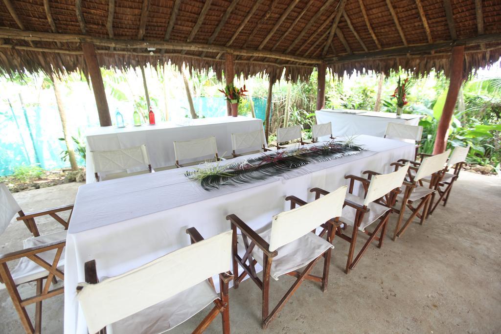 Coconut Palms Resort Vanuatu Port Vila Exterior foto